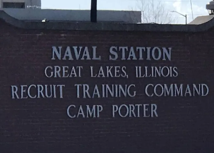In Dt Near Corp Hqs And Naval Base